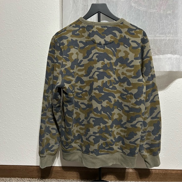 Camouflage Sweater - Picture 2 of 3